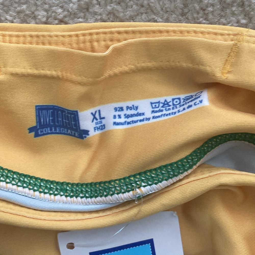 Vive La Fete NWT Northern Michigan Wildcats  XL  collegiate - Picture 4 of 6